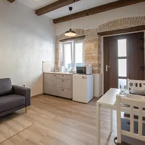Nesatcium Apartman Pula