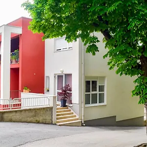 Stazion With Free Parking Apartman Pazin